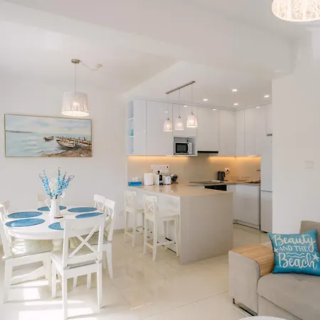 Myrtiana 10 Apartment *
