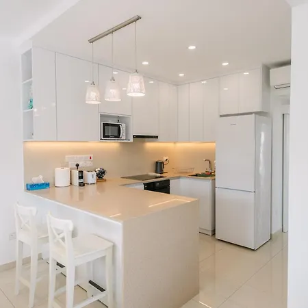 Myrtiana 10 Apartment *